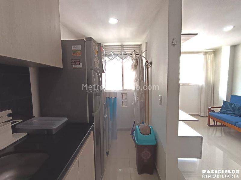 Modern Furnished 3BR Apartment on 23rd Floor in Los Puertos, Bello - 4