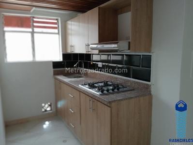 Apartamento de 3 alcobas en venta en Belen, Medellín, 85 m² · foto 2 de 16