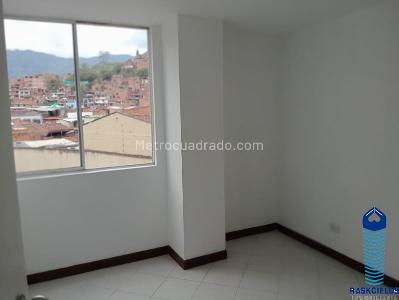 Apartamento de 3 alcobas en venta en Belen, Medellín, 85 m² · foto 5 de 16