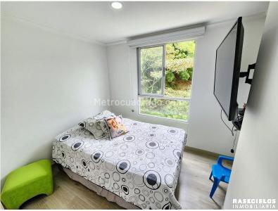 Apartamento de 3 alcobas en venta en Sabaneta, Sabaneta, 69 m² · foto 10 de 13