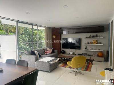 Apartamento de 3 alcobas en venta en Conquistadores, Medellín, 187 m² · foto 2 de 17