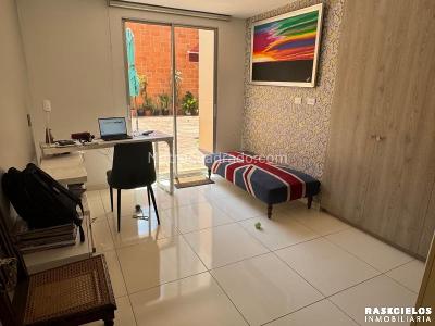 Apartamento de 3 alcobas en venta en Conquistadores, Medellín, 187 m² · foto 8 de 17