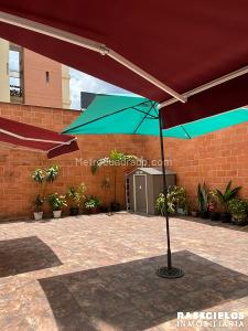 Apartamento de 3 alcobas en venta en Conquistadores, Medellín, 187 m² · foto 12 de 17