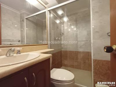 Apartamento en arriendo en Laureles, Medellín · foto 9 de 17