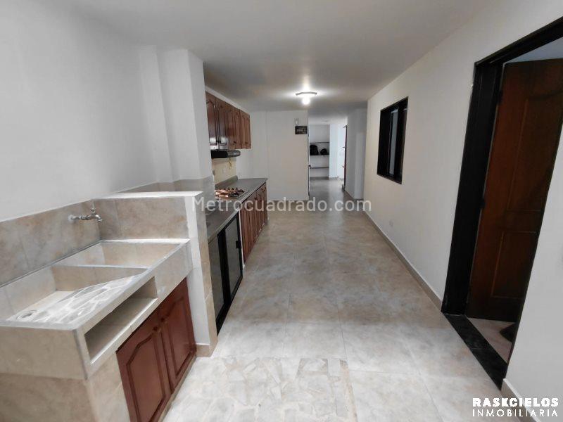 Comfortable 2BR House in Belen San Bernardo