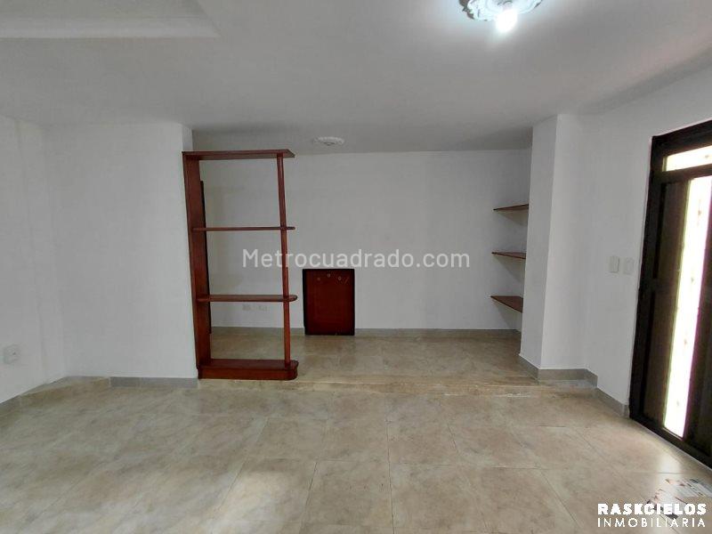 Comfortable 2BR House in Belen San Bernardo - 4