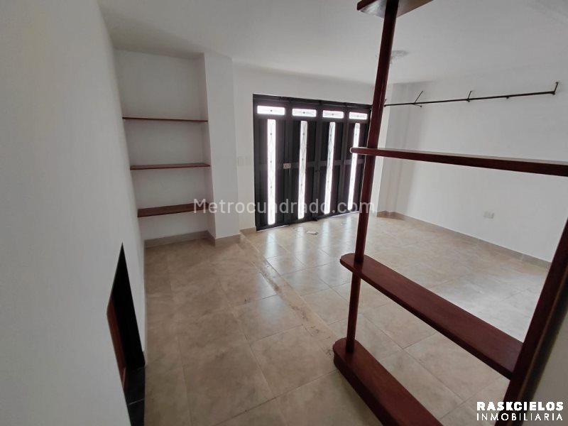 Comfortable 2BR House in Belen San Bernardo - 6