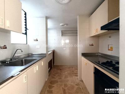 Apartamento de 2 alcobas en venta en El Nogal, Medellín, 60 m² · foto 5 de 12