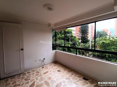 Apartamento de 2 alcobas en venta en El Nogal, Medellín, 60 m² · foto 8 de 12