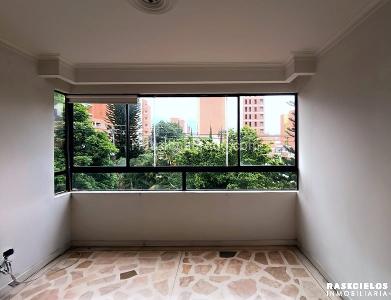 Apartamento de 2 alcobas en venta en El Nogal, Medellín, 60 m² · foto 9 de 12