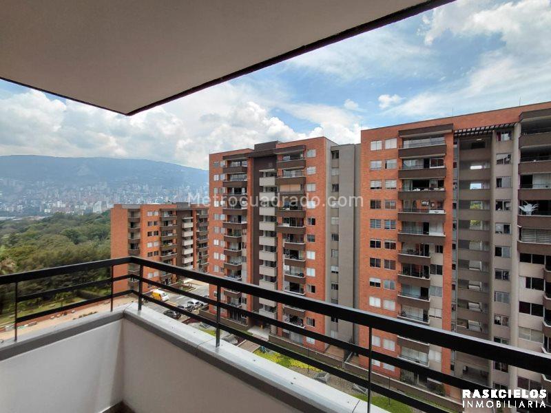 Spacious 3BR Apartment in La Mota - 5