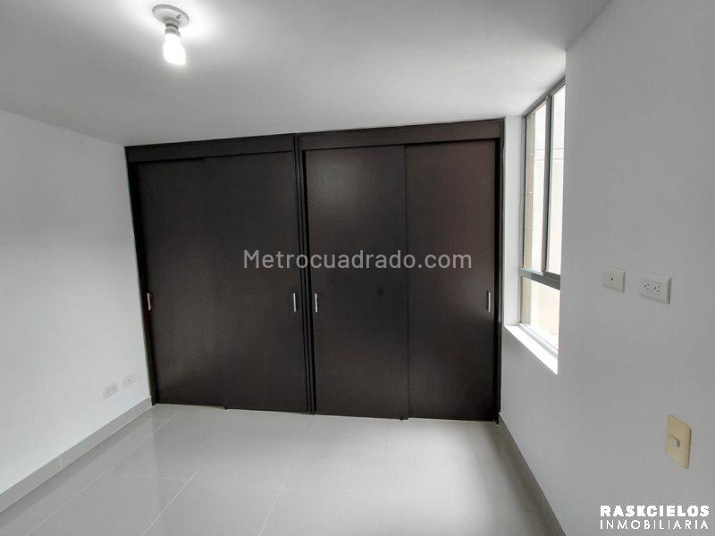 Spacious 3BR Apartment in La Mota - 9