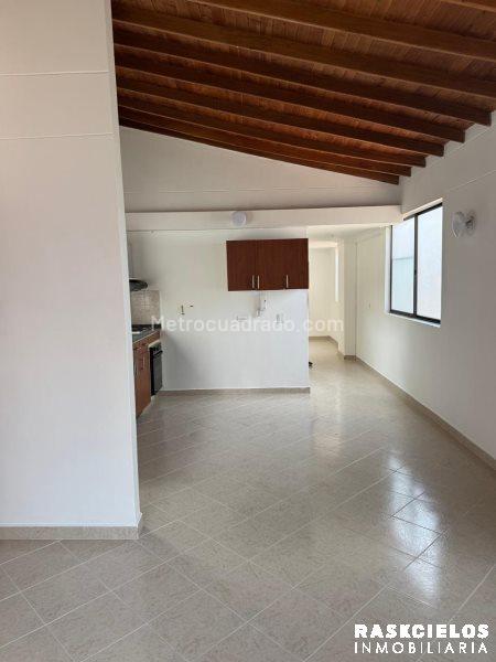 Piso – Envigado, Valle de Aburrá - Vista 2