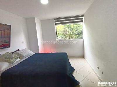 Apartamento de 3 alcobas en venta en El Castillo, Medellín, 100 m² · foto 11 de 17