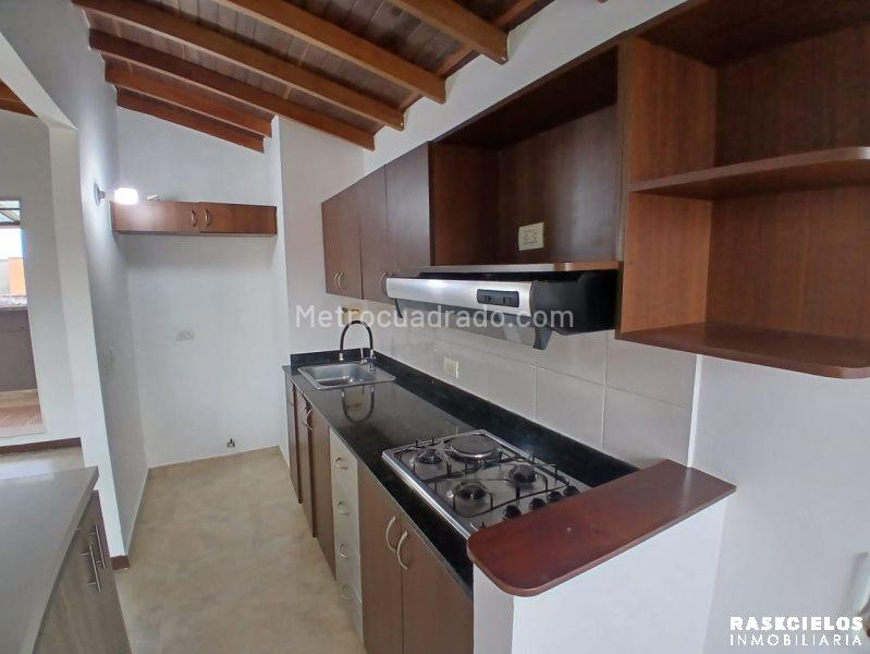 Apartamento en Arriendo, Abadia, Envigado - Więcej