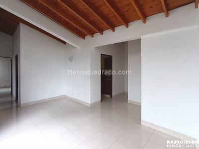 Apartamento en venta en Calasanz, Medellín · foto 2 de 16