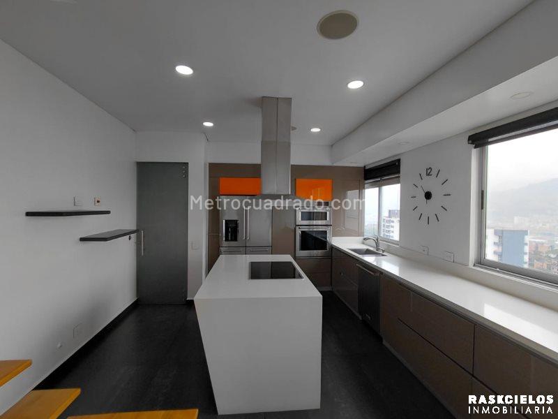 4BR Apartment in Envigado (306 m²)