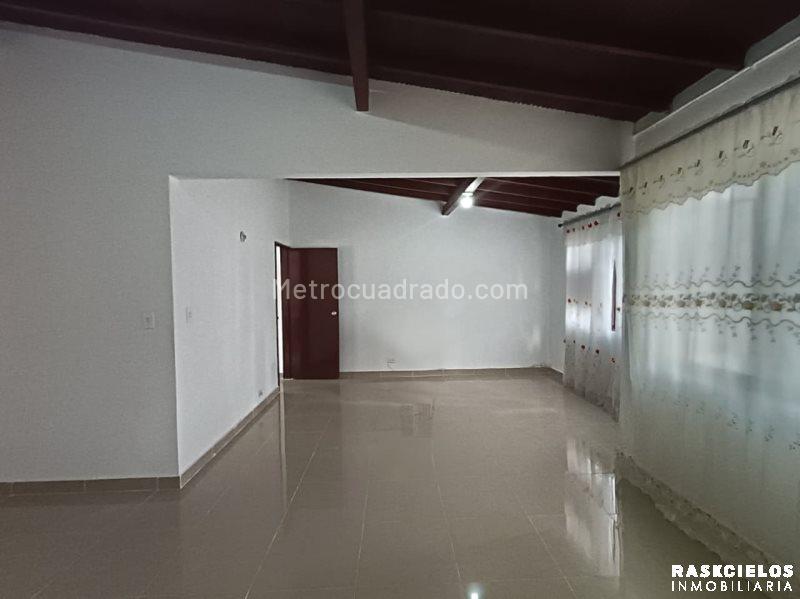 3BR House for Rent in La Castellana, Medellín