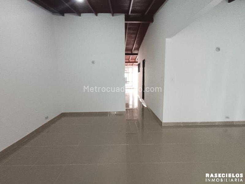 Casa en Alquiler de 3 Alcobas en La Castellana, Medellín - 2