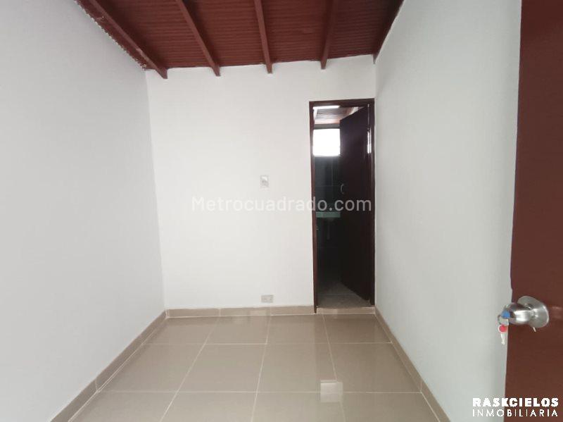 Casa en Alquiler de 3 Alcobas en La Castellana, Medellín - 7