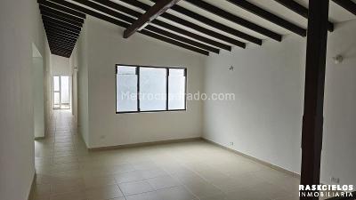 Casa de 4 alcobas en venta en La America, Medellín, 200 m² · foto 3 de 20