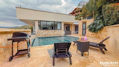 Casa de 3 alcobas en venta en Belen, Medellín, 620 m² · foto 2 de 20