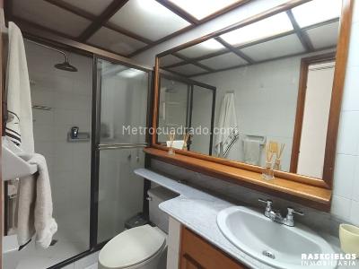 Apartamento de 5 alcobas en venta en El Poblado, Medellín, 240 m² · foto 13 de 20