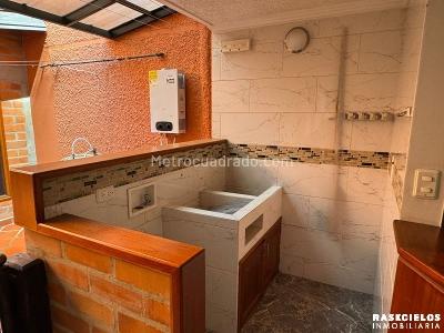 Casa de 3 alcobas en venta en El Velodromo, Medellín, 202 m² · foto 18 de 20