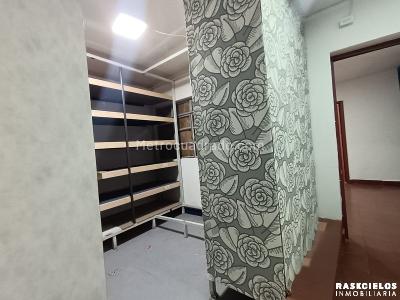 Casa de 5 alcobas en arriendo en La Floresta, Medellín, 430 m² · foto 14 de 20