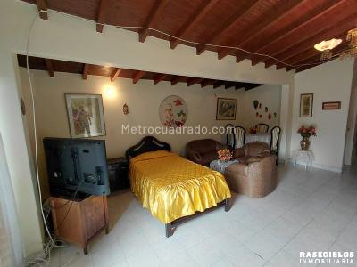 Casa de 3 alcobas en venta en Belen Los Alpes, Medellín, 121 m² · foto 3 de 20