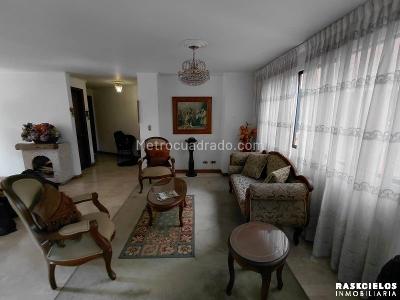 Apartamento en venta en Castropol, Medellín · foto 2 de 16