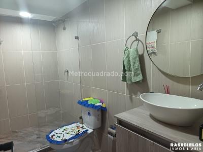 Apartamento de 3 alcobas en venta en Los Pinos, Medellín, 100 m² · foto 10 de 13
