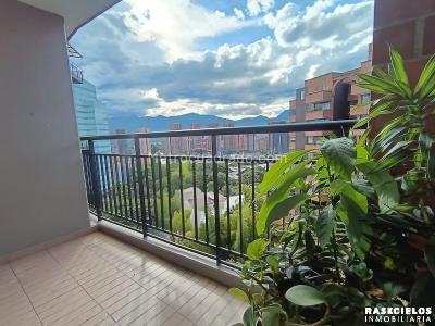Apartamento de 3 alcobas en venta en Castropol, Medellín, 80 m² · foto 5 de 15