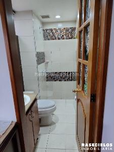 Apartamento de 4 alcobas en venta en Laureles, Medellín, 102 m² · foto 7 de 11