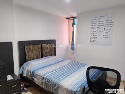 Apartamento de 4 alcobas en venta en Laureles, Medellín, 102 m² · foto 10 de 11