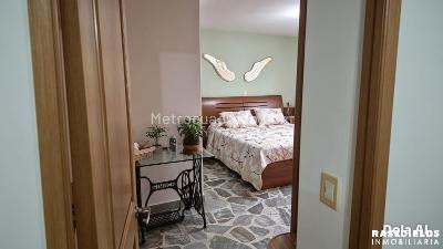 Apartamento de 3 alcobas en venta en Laureles, Medellín, 124 m² · foto 7 de 8