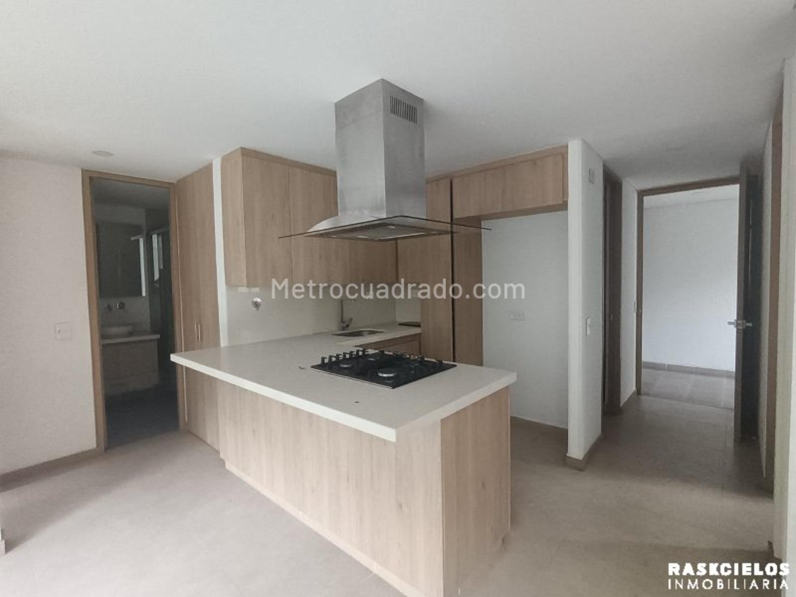 Apartamento de 3 habitaciones en arriendo en Las Palmas, Medellín — imagen 1 de 20