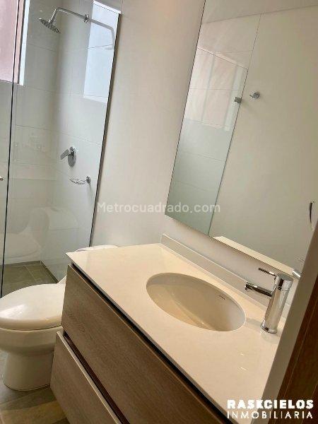 Apartamento en Arriendo, Poblado, Medellín - Więcej