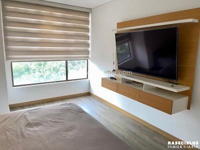 Apartamento de 3 alcobas en arriendo en Los Naranjos, Medellín, 125 m² · foto 13 de 15