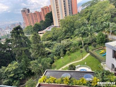 Apartamento de 3 alcobas en arriendo en Los Naranjos, Medellín, 125 m² · foto 14 de 15