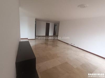 Apartamento en arriendo en Castropol, Medellín · foto 5 de 20