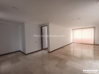 Apartamento en arriendo en Castropol, Medellín · foto 6 de 20