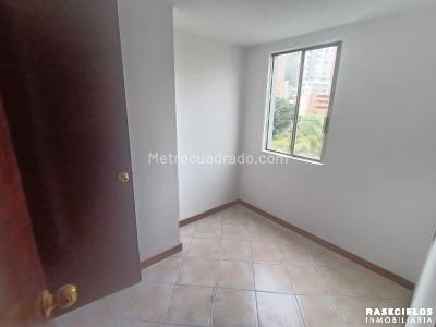 Apartamento en arriendo en Castropol, Medellín · foto 10 de 20