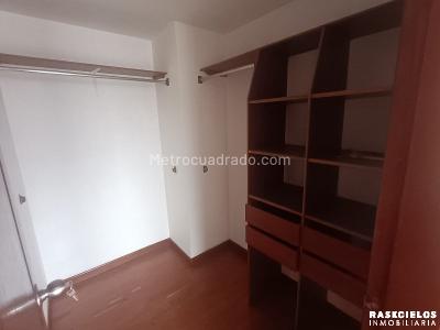 Apartamento en arriendo en Castropol, Medellín · foto 15 de 20
