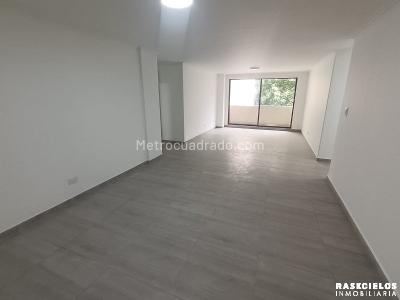 Apartamento de 3 alcobas en venta en El Poblado, Medellín, 137 m² · foto 2 de 20