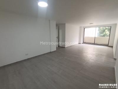 Apartamento de 3 alcobas en venta en El Poblado, Medellín, 137 m² · foto 3 de 20