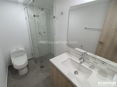 Apartamento de 3 alcobas en venta en El Poblado, Medellín, 137 m² · foto 10 de 20