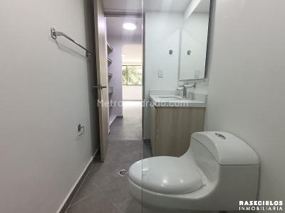Apartamento de 3 alcobas en venta en El Poblado, Medellín, 137 m² · foto 20 de 20