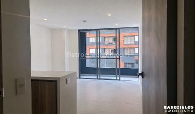 Apartamento de 2 alcobas en venta en El Poblado, Medellín, 80 m² · foto 2 de 20
