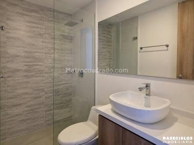 Apartamento de 2 alcobas en venta en El Poblado, Medellín, 80 m² · foto 20 de 20